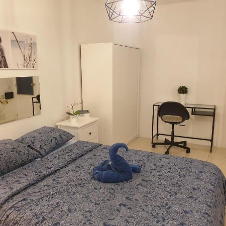 Preciosas Habitaciones En La Casa De May Арона Екстер'єр фото