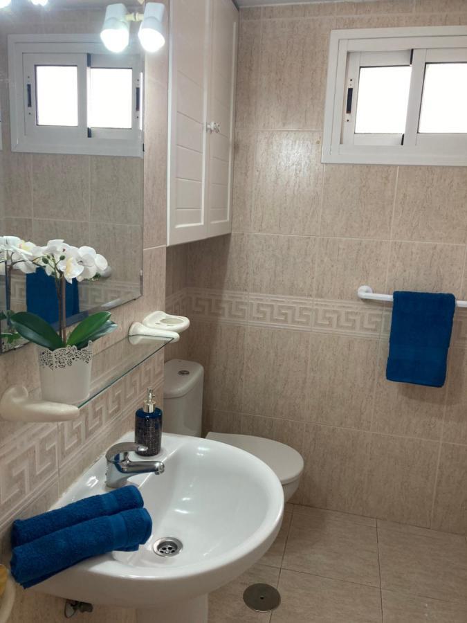 Preciosas Habitaciones En La Casa De May Арона Екстер'єр фото